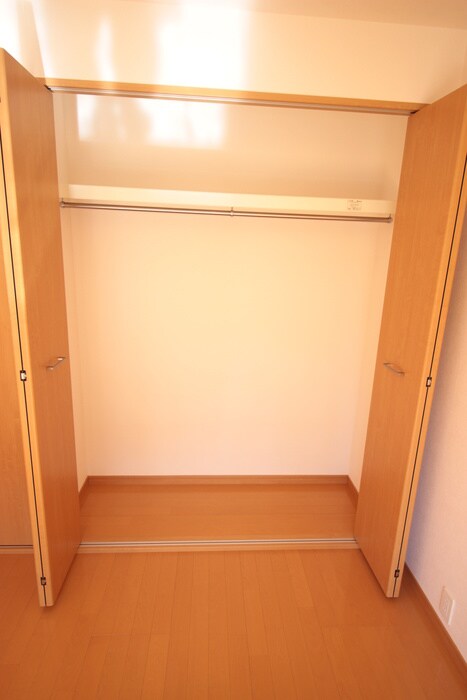 物件内観写真16　(収納)