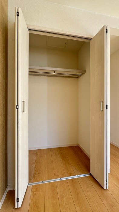 物件内観写真10　(収納)