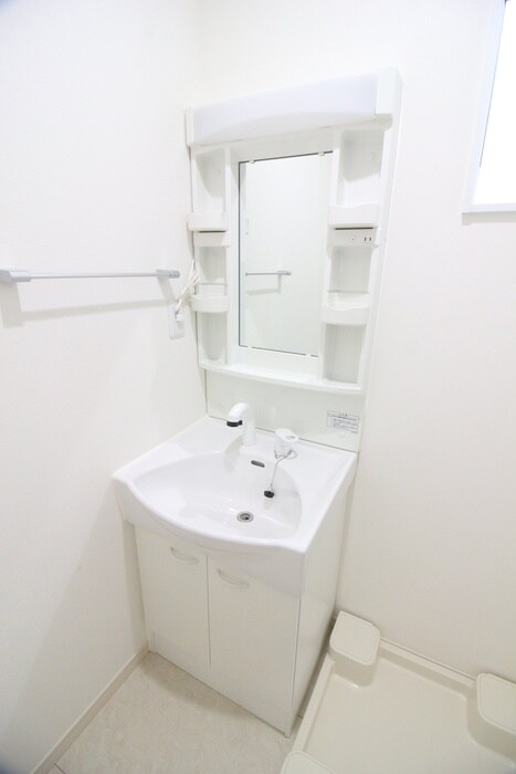 物件内観写真12　(洗面)