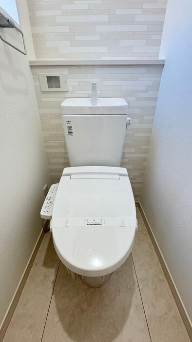 物件内観写真15　(トイレ)