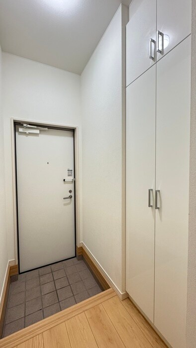 物件内観写真17　(玄関)