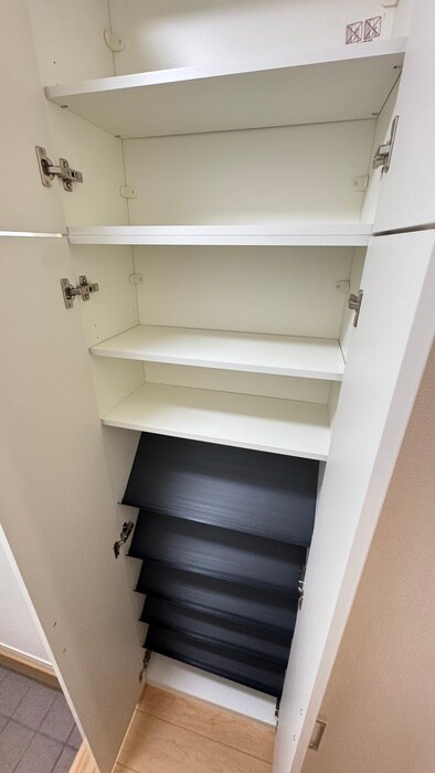 物件内観写真18　(靴箱)