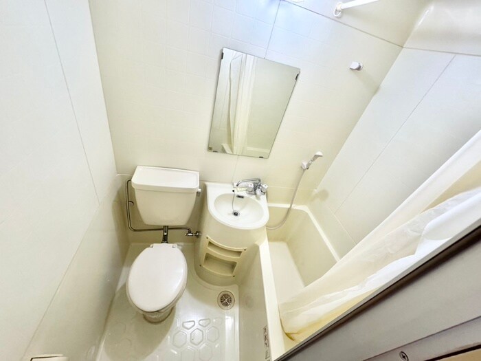 ハイツ　カルチエラタンのバス