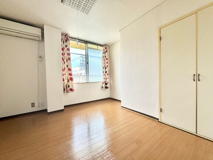 物件内観写真12　(居室)