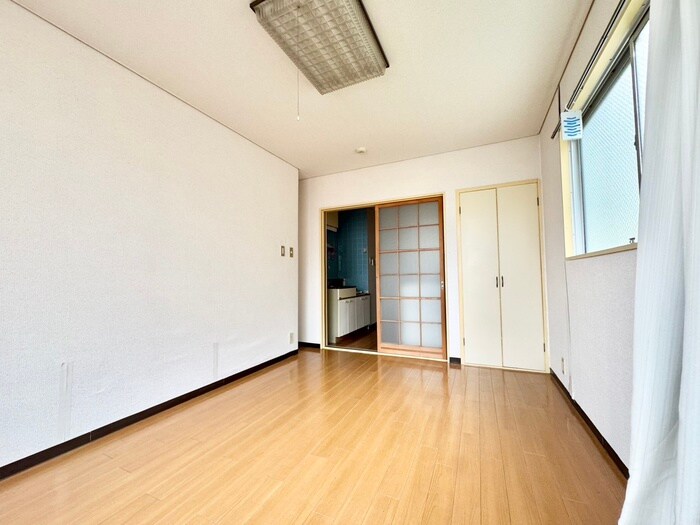 物件内観写真13　(居室)