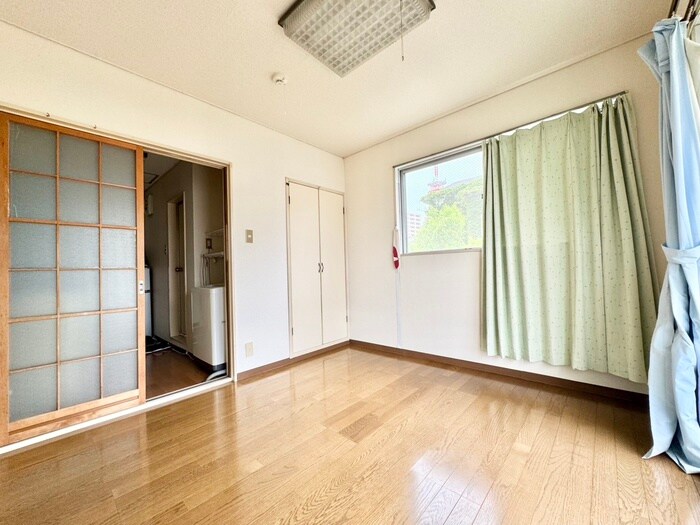 物件内観写真13　(居室)