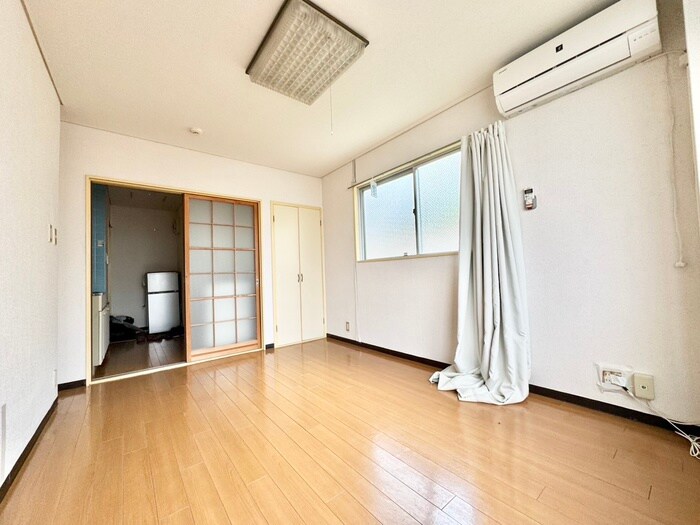 物件内観写真14　(居室)