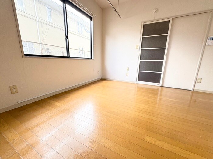 物件内観写真10　(居室)