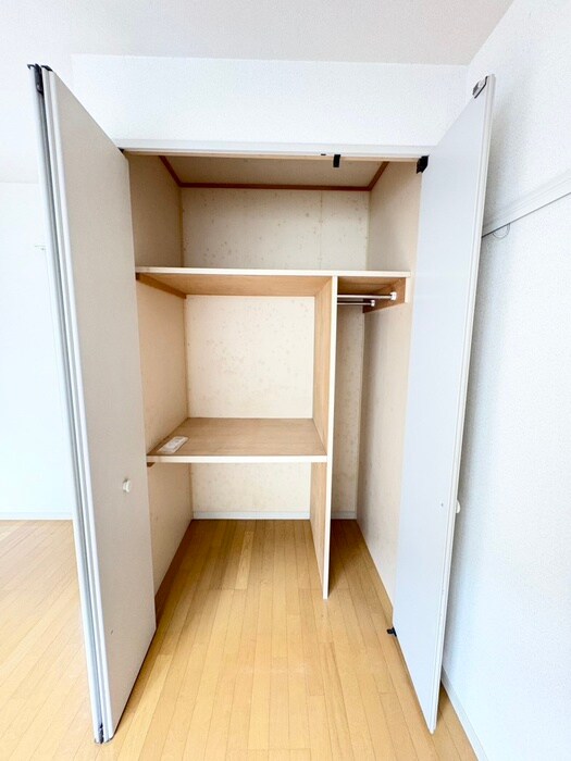 物件内観写真11　(収納)