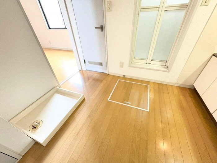 物件内観写真16　(廊下)