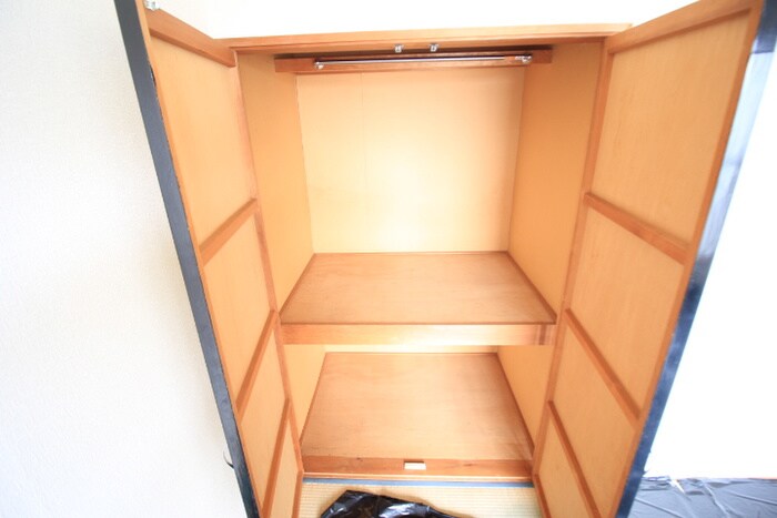 物件内観写真12　(収納)
