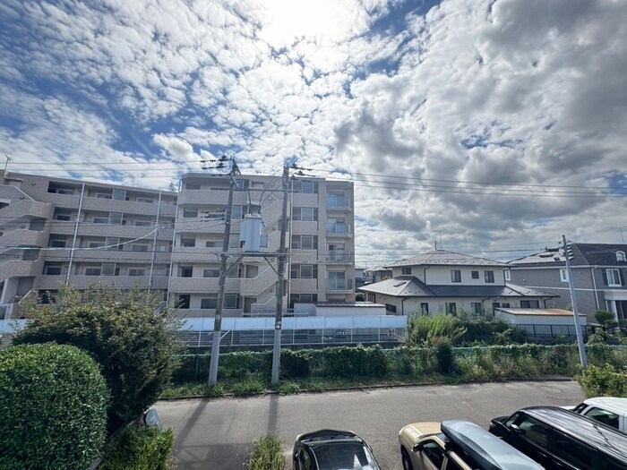 物件内観写真16　(室内からの展望)