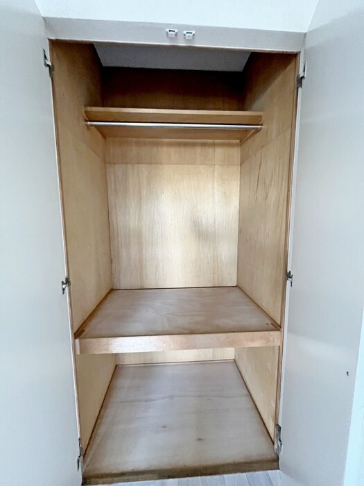 物件内観写真13　(収納)