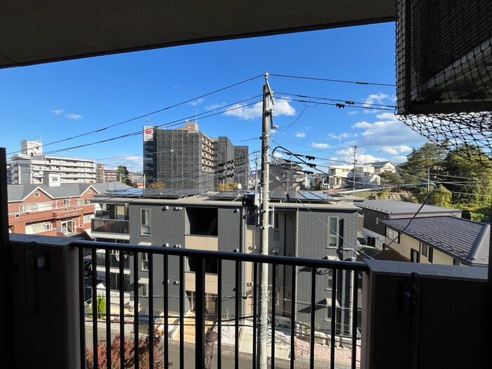 物件内観写真19　(室内からの展望)