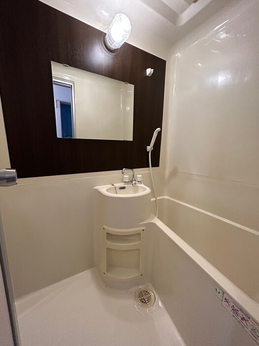 物件内観写真12　(バス／シャワールーム等)