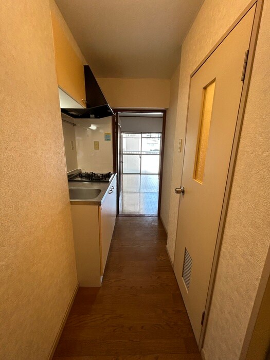 物件内観写真17　(廊下)