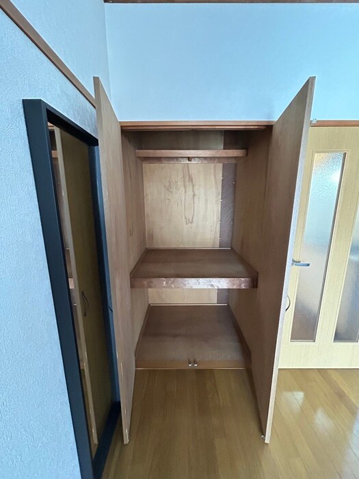 物件内観写真18　(収納)