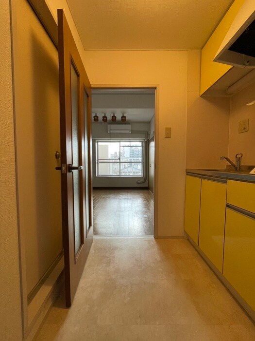 物件内観写真18　(廊下)