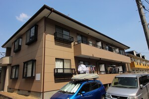 ファミリーマンション泉中央外観写真