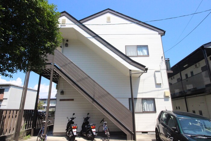 物件外観写真3　(駐輪場)