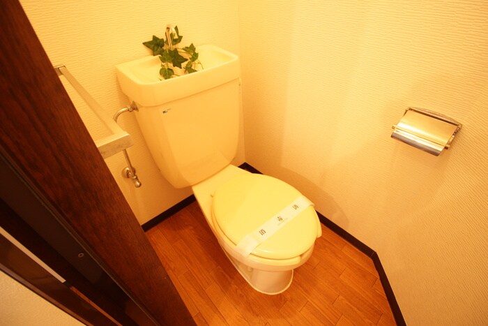 物件内観写真12　(トイレ)