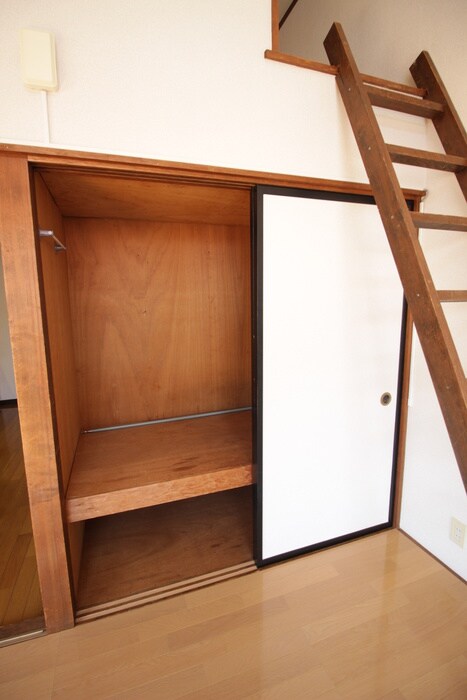 物件内観写真15　(収納)