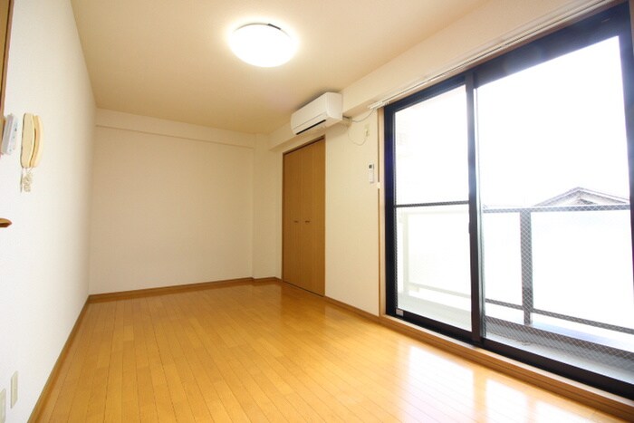 物件内観写真5　(居室)