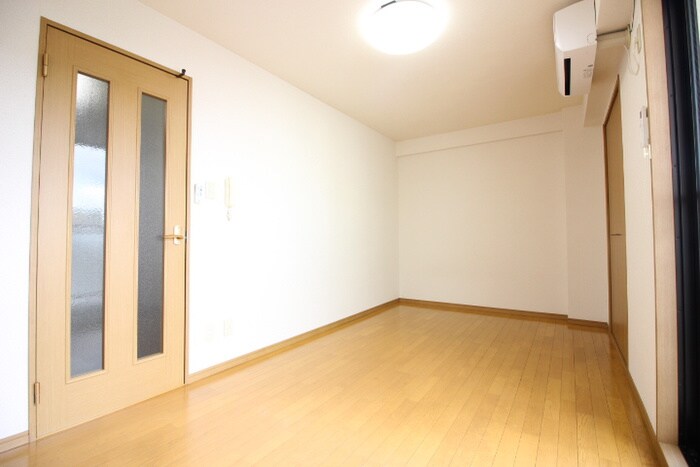 物件内観写真14　(居室)