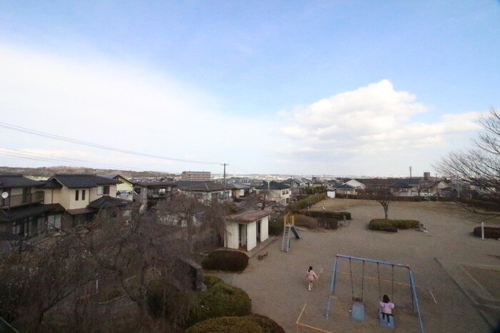 物件内観写真22　(室内からの展望)