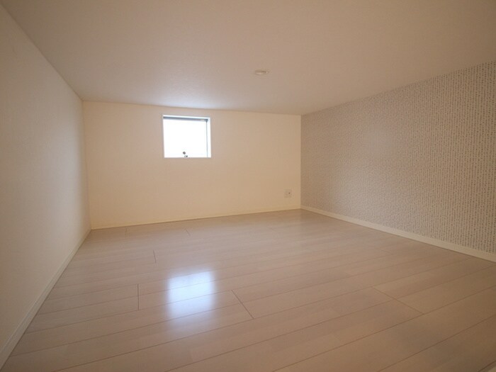 物件内観写真9　(ロフト)