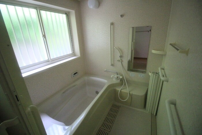 物件内観写真9　(バス／シャワールーム等)