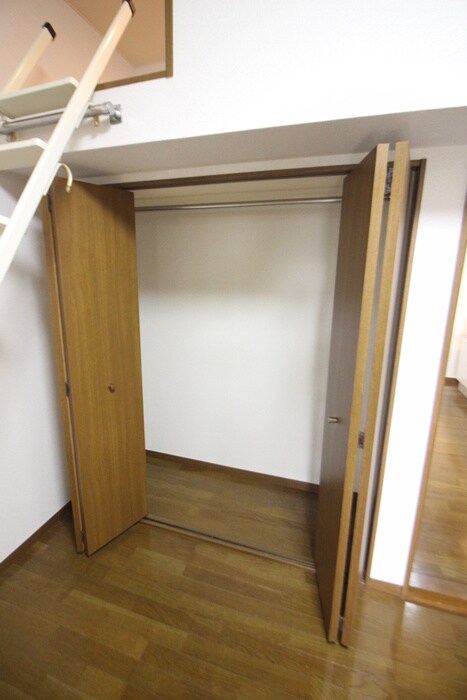 物件内観写真15　(収納)
