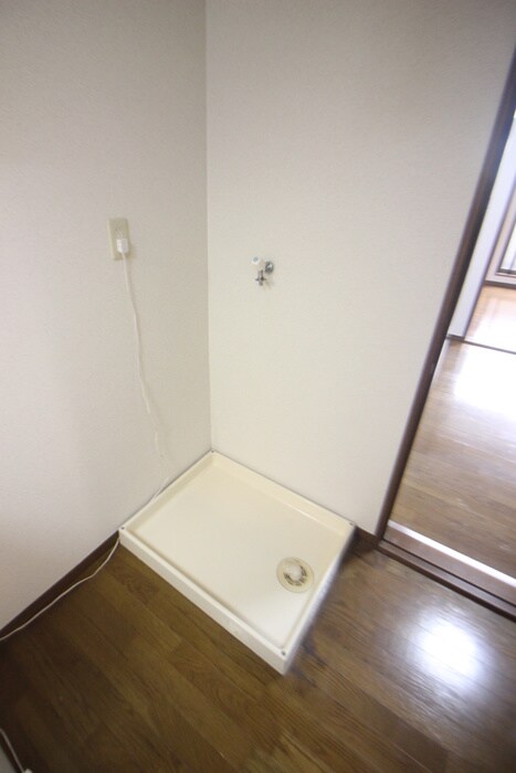 物件内観写真20　(洗濯機置場)