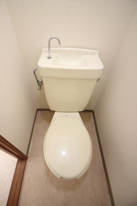 物件内観写真7　(トイレ)