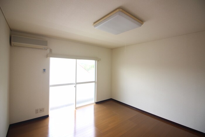 物件内観写真15　(居室)