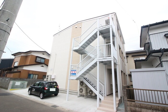 物件外観写真2　(外観写真)