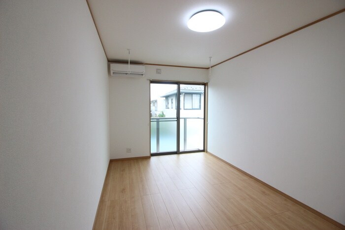 物件内観写真10　(居室)