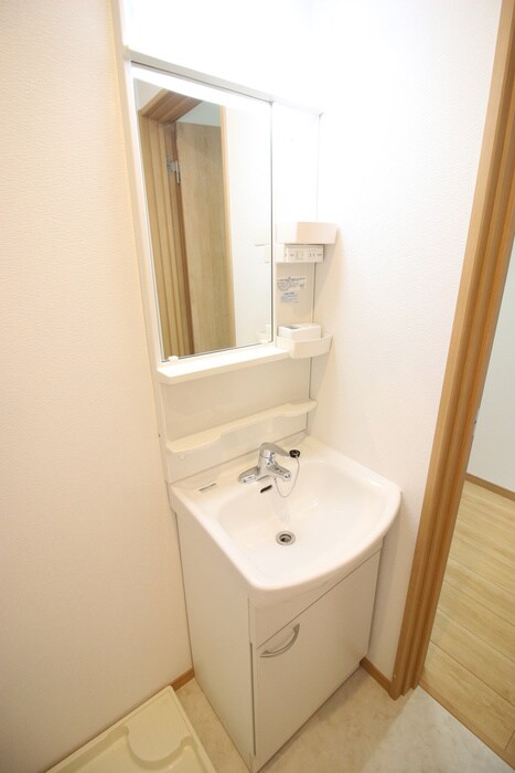 物件内観写真12　(洗面)