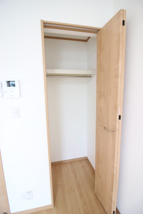 物件内観写真16　(収納)