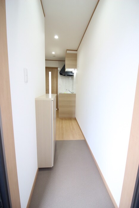 物件内観写真18　(玄関)