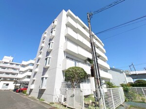 メゾン　ブランシュ１号館外観写真