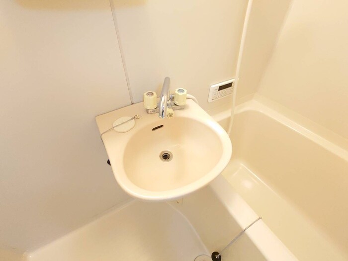 物件内観写真12　(洗面)