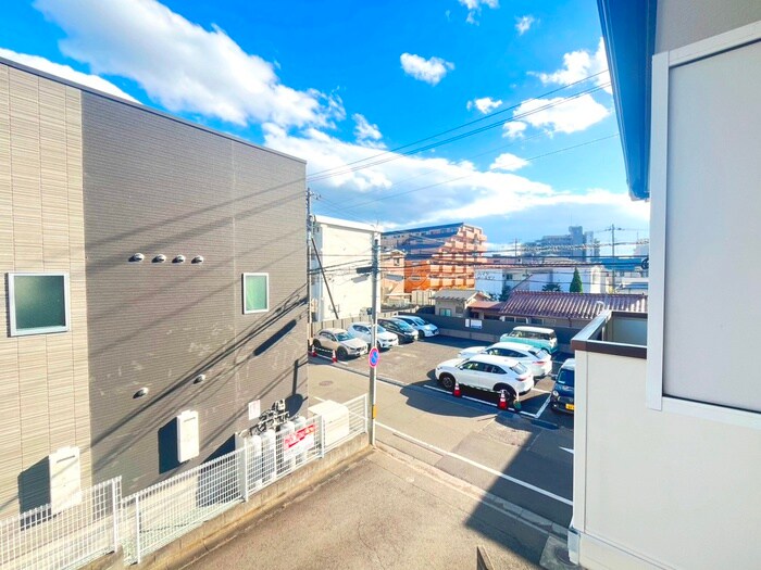 物件内観写真16　(室内からの展望)