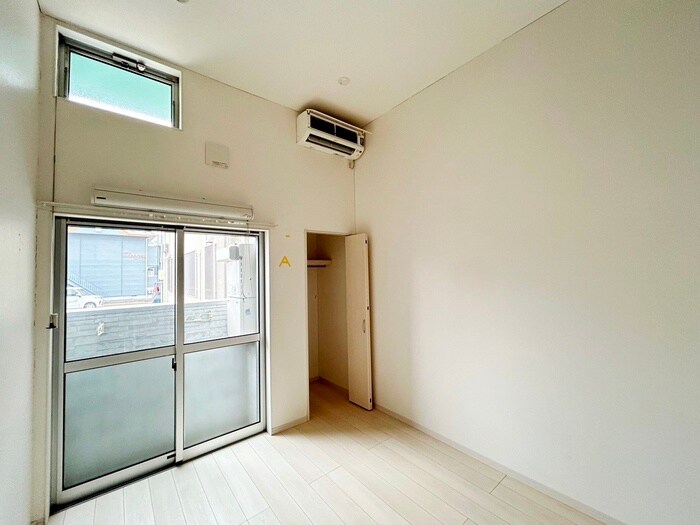 物件内観写真9　(居室)