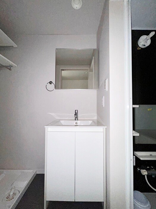 物件内観写真12　(洗面)