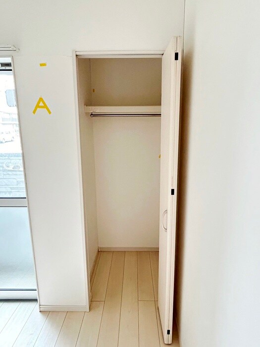 物件内観写真16　(収納)