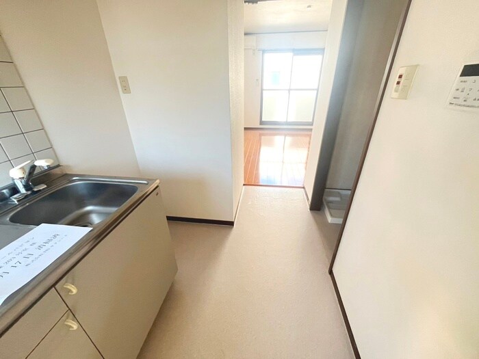 物件内観写真21　(廊下)