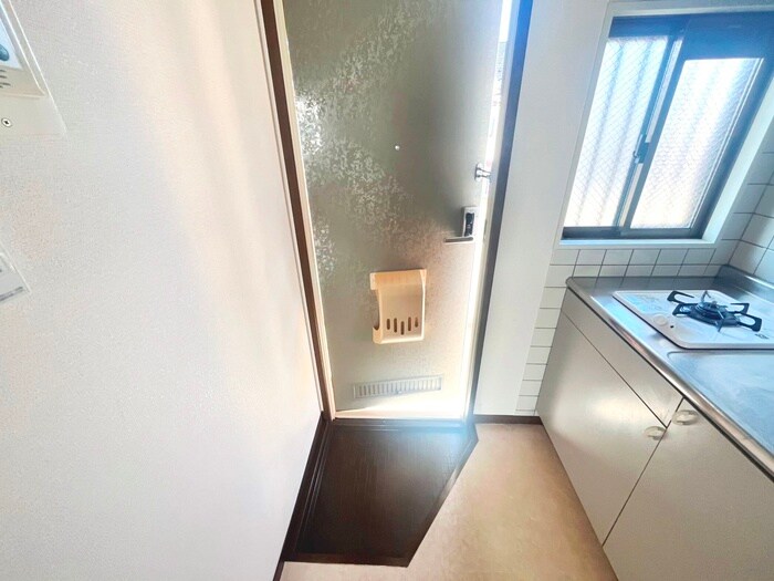 物件内観写真22　(玄関)