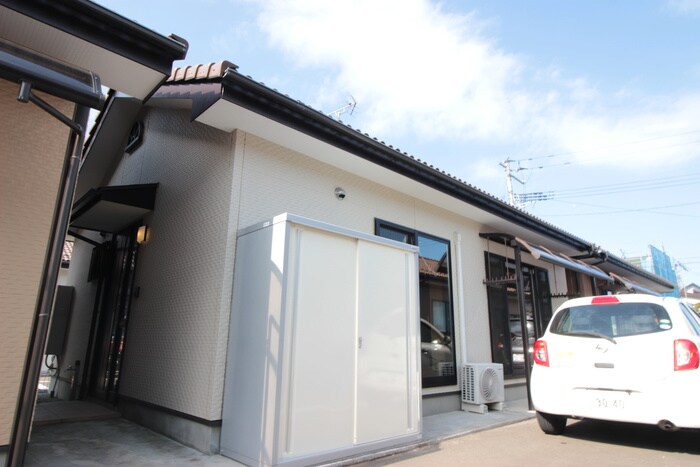 物件外観写真1　(外観写真)