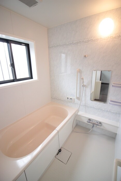 物件内観写真12　(バス／シャワールーム等)